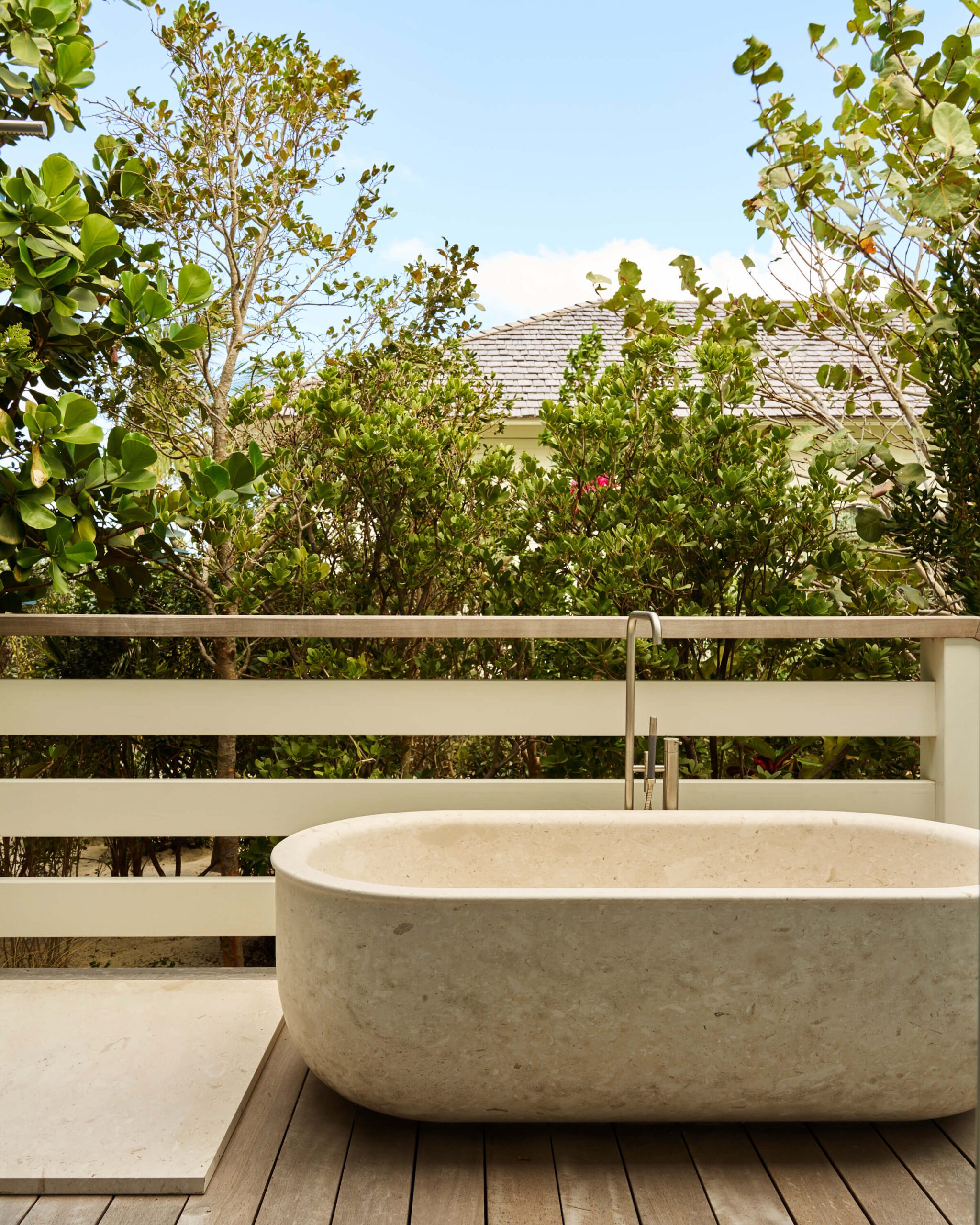 Perla Marina Villa Outdoor Bath